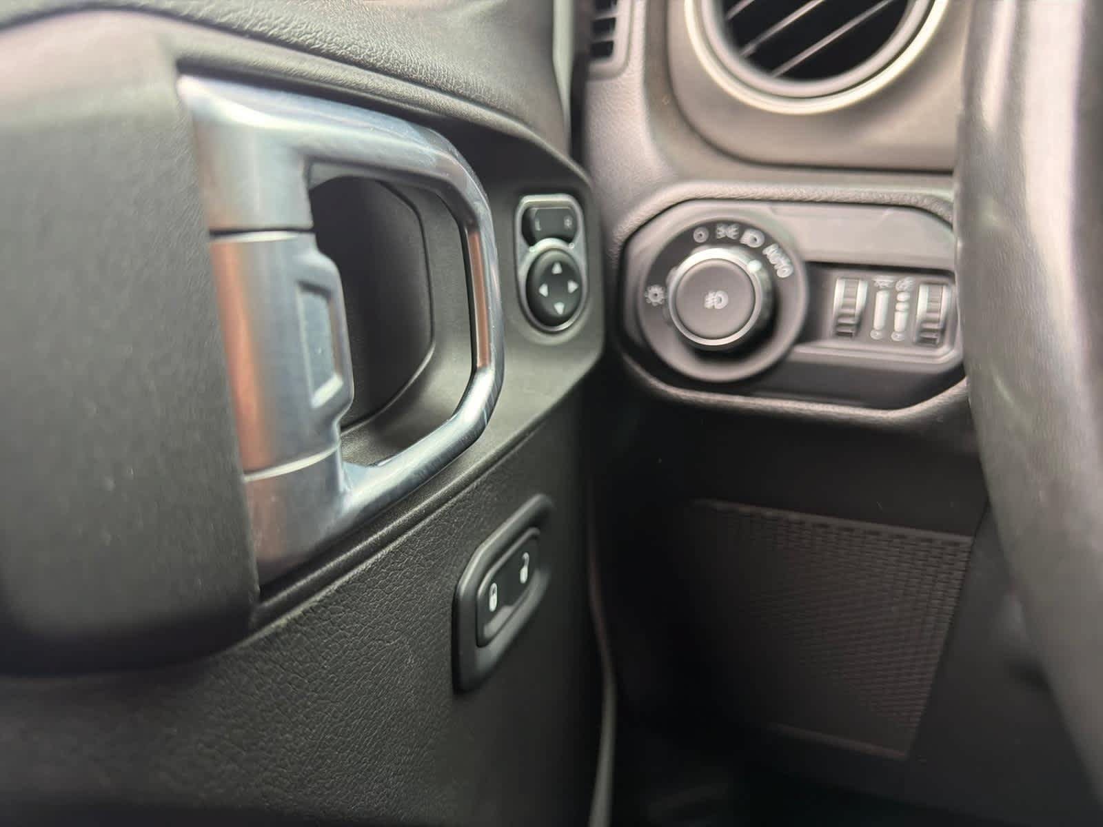 Used 2022 Jeep Wrangler Unlimited Sport AWD/4WD image 20