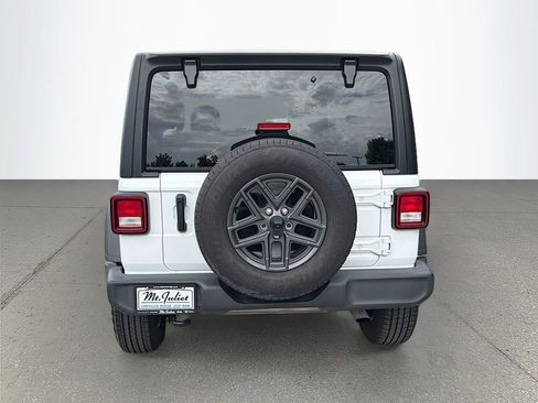 Used 2024 Jeep Wrangler Unlimited Sport AWD/4WD image 5