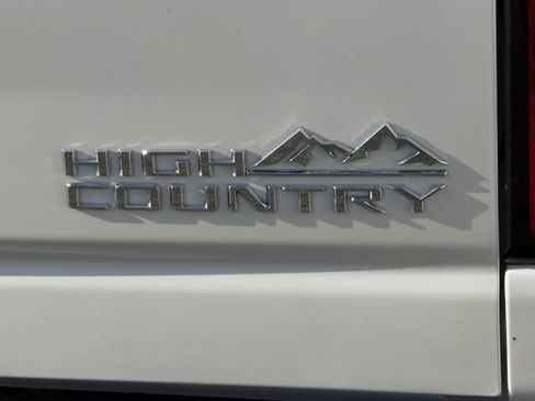 Certified 2024 Chevrolet Silverado 2500 High Country w/ Technology Package AWD/4WD image 13