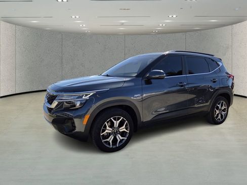 Used 2023 Kia Seltos EX image 7