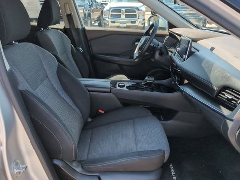 Used 2021 Nissan Rogue SV AWD/4WD image 22