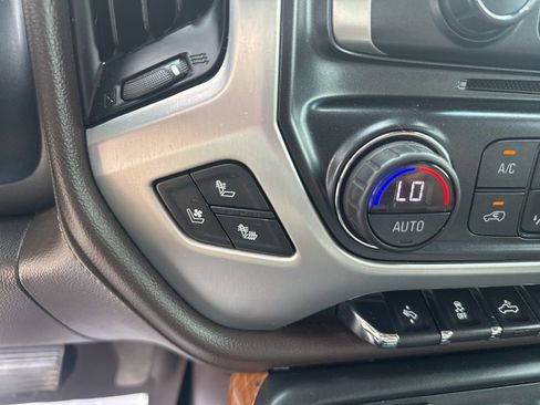 Used 2018 GMC Sierra 1500 SLT AWD/4WD image 22
