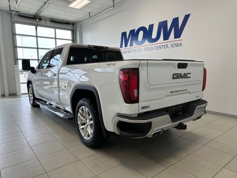 Used 2021 GMC Sierra 1500 SLT w/ SLT Premium Plus Package AWD/4WD image 6