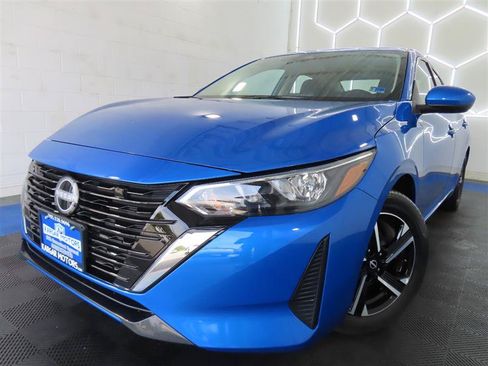 Used 2025 Nissan Sentra SV FWD image 1