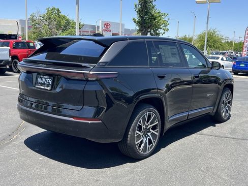 New 2025 Jeep Wagoneer S Limited image 6