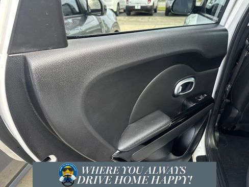 Used 2019 Kia Soul ! w/ Technology Package FWD image 23