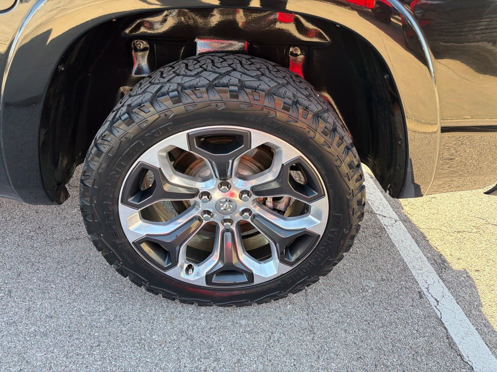 Used 2019 RAM 1500 Limited AWD/4WD image 14