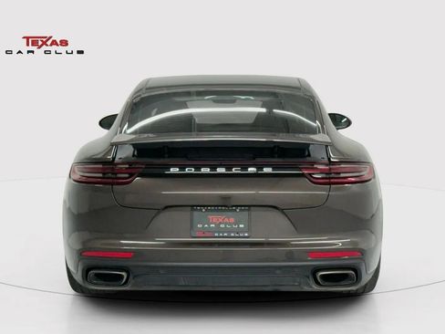 Used 2020 Porsche Panamera image 7