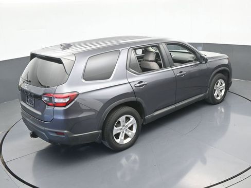 Used 2023 Honda Pilot LX image 50