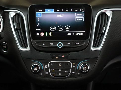 Used 2020 Chevrolet Malibu LT image 31