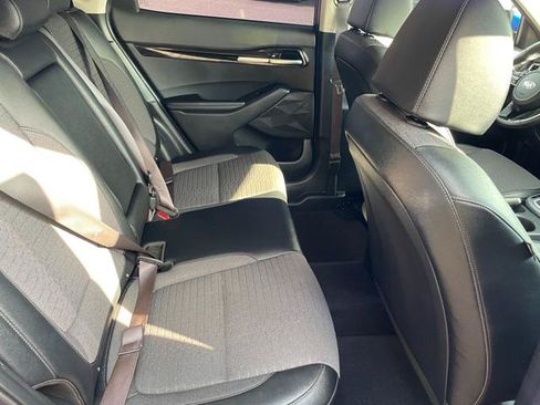 Used 2021 Kia Seltos S AWD/4WD image 31