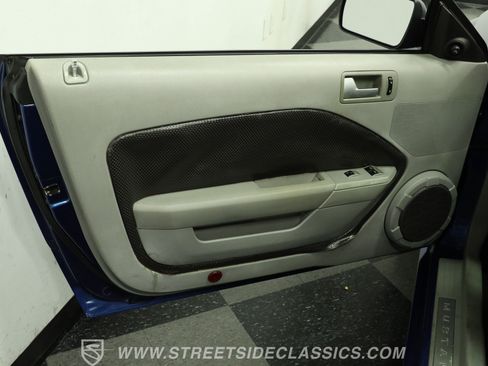 Used 2009 Ford Mustang GT RWD image 34