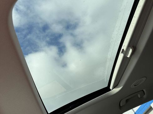 Used 2020 Chevrolet Traverse RS w/ LPO, Floor Liner Package image 41