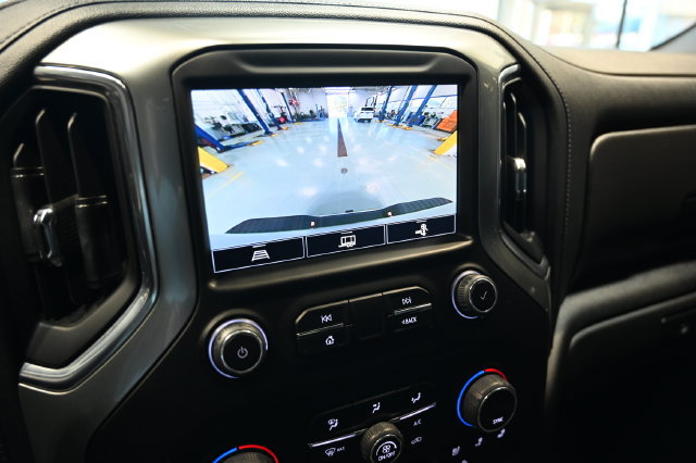 Used 2023 Chevrolet Silverado 3500 LTZ AWD/4WD image 17