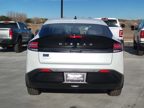 New 2026 Nissan Leaf SV+ w/ Floor Mat Package (SV+) FWD image 9