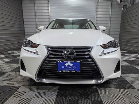 Used 2018 Lexus IS 300 w/ Comfort Package image 2