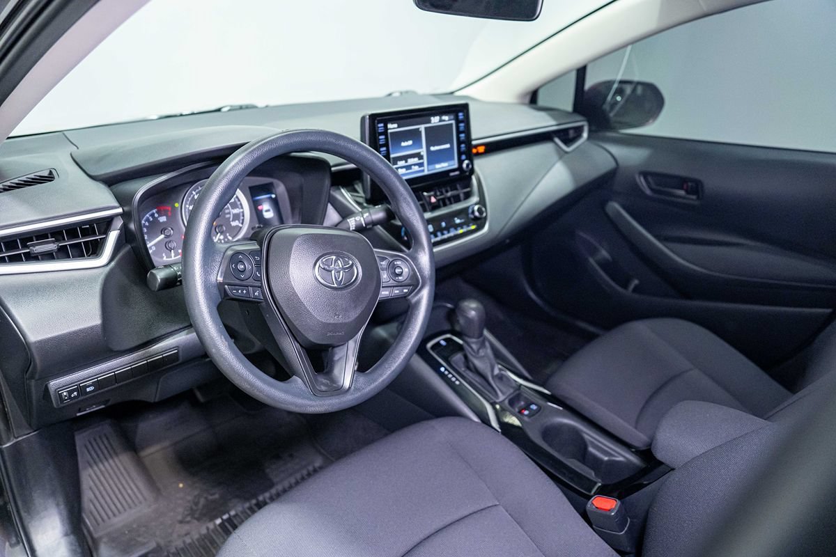 Used 2022 Toyota Corolla LE FWD image 14