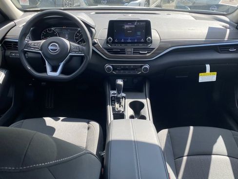 New 2025 Nissan Altima 2.5 SV image 33