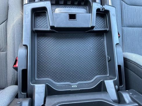 Used 2023 RAM 1500 Big Horn AWD/4WD image 32