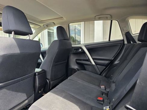 Used 2016 Toyota RAV4 XLE w/ Convenience Package AWD/4WD image 19