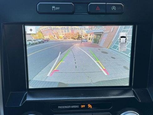 Used 2018 Ford F150 Lariat w/ Equipment Group 502A Luxury image 13