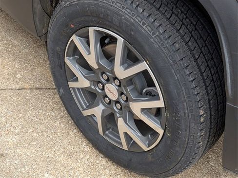 Used 2021 GMC Acadia SLE w/ Trailering Package image 7