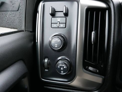 Used 2018 Chevrolet Silverado 1500 LT w/ All Star Edition AWD/4WD image 28