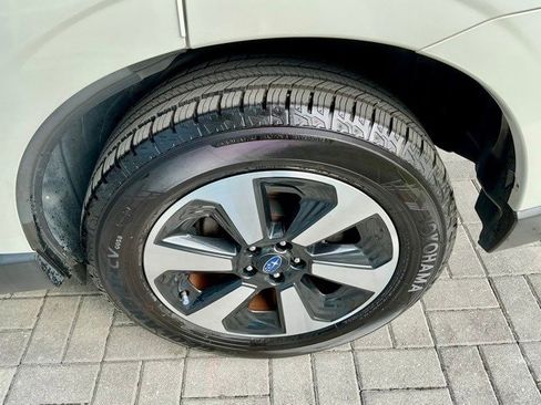 Used 2018 Subaru Forester 2.5i Premium image 12