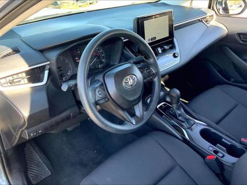 Certified 2025 Toyota Corolla LE image 17