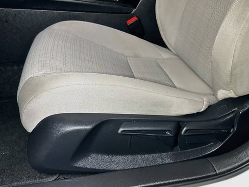 Used 2024 Honda Civic LX image 19