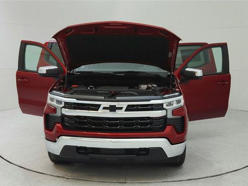 Used 2023 Chevrolet Silverado 1500 LT AWD/4WD image 10