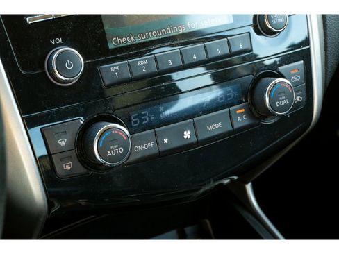 Used 2015 Nissan Altima 2.5 SL image 22