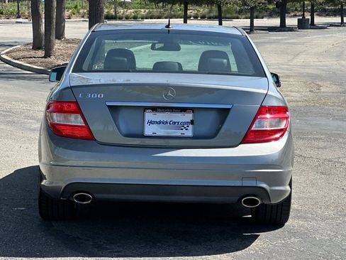 Used 2010 Mercedes-Benz C 300 Sport image 6