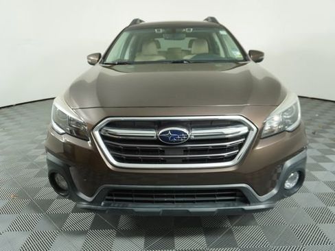 Used 2019 Subaru Outback 2.5i Premium image 2