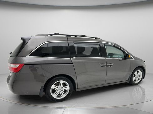 Used 2013 Honda Odyssey Touring image 13