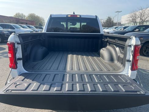 New 2026 RAM 1500 Laramie AWD/4WD image 12