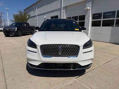 Used 2021 Lincoln Corsair Reserve w/ Equipment Group 201A image 2