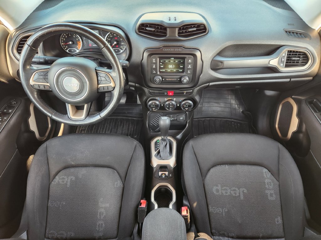 Used 2017 Jeep Renegade Latitude w/ Advanced Technology Group FWD image 25