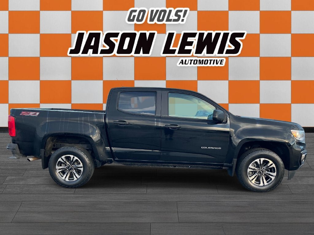 Used 2022 Chevrolet Colorado Z71 AWD/4WD image 2