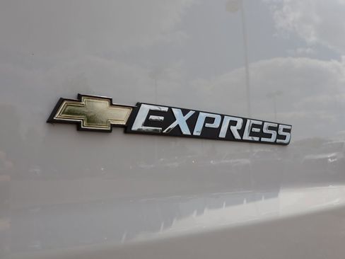 New 2025 Chevrolet Express 2500 w/ Driver Convenience Package image 24