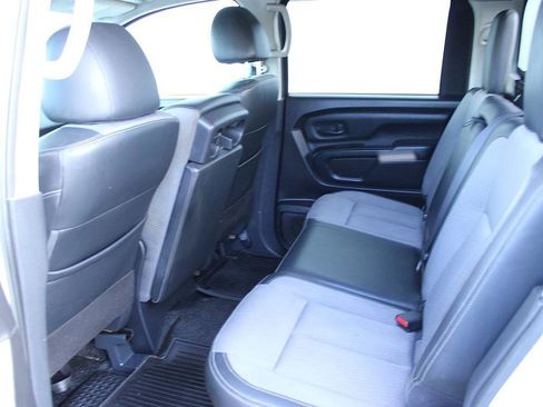 Used 2020 Nissan Titan S w/ S Utility Package image 13