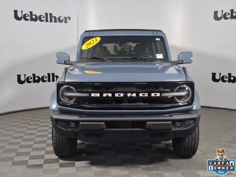 Used 2023 Ford Bronco Outer Banks AWD/4WD image 2