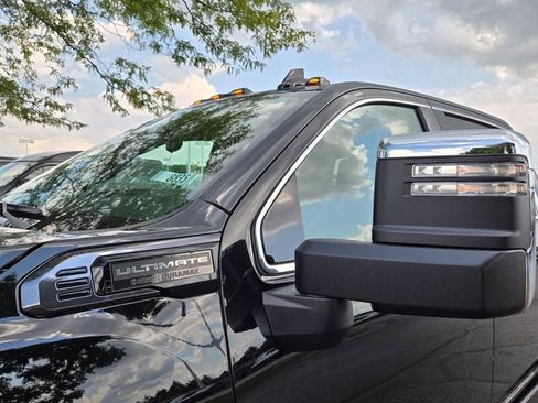 New 2025 GMC Sierra 2500 Denali Ultimate image 18