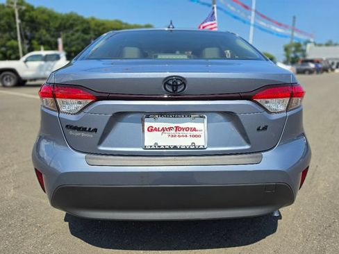 Used 2024 Toyota Corolla LE FWD image 6