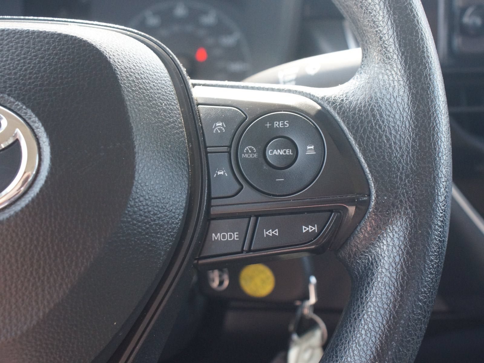 Used 2024 Toyota Corolla LE FWD image 9