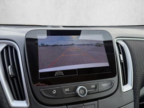 Used 2024 Chevrolet Malibu LT FWD image 13