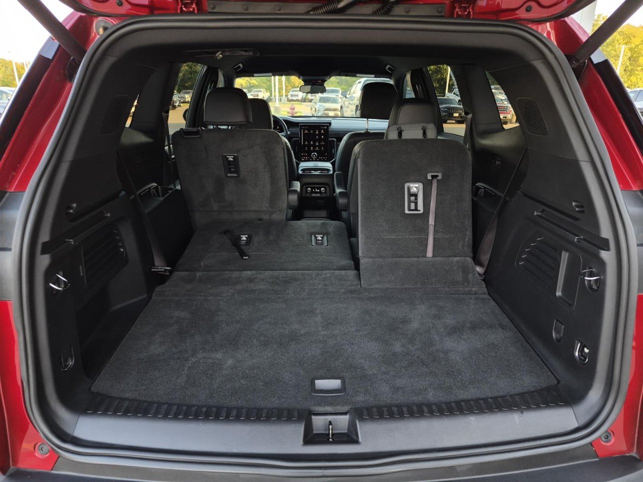 Certified 2024 GMC Acadia AT4 w/ Luxury Package AWD/4WD image 10