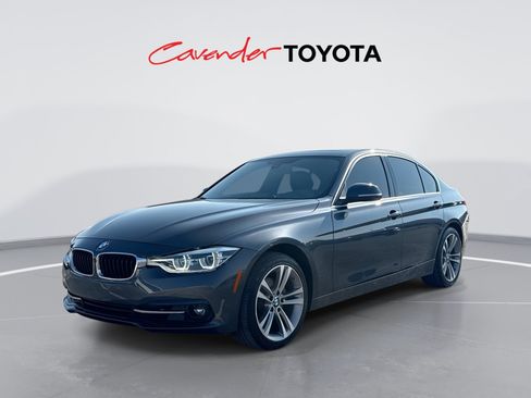 Used 2018 BMW 330i Sedan RWD image 1