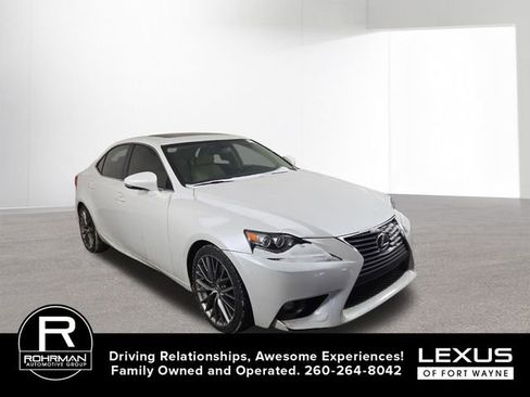 Used 2015 Lexus IS 250 AWD image 4