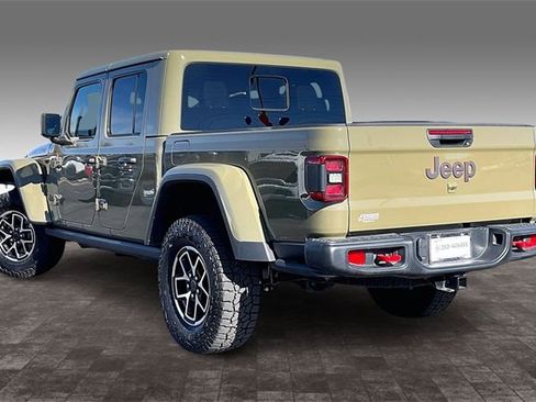 Certified 2025 Jeep Gladiator Rubicon w/ Convenience Group image 12
